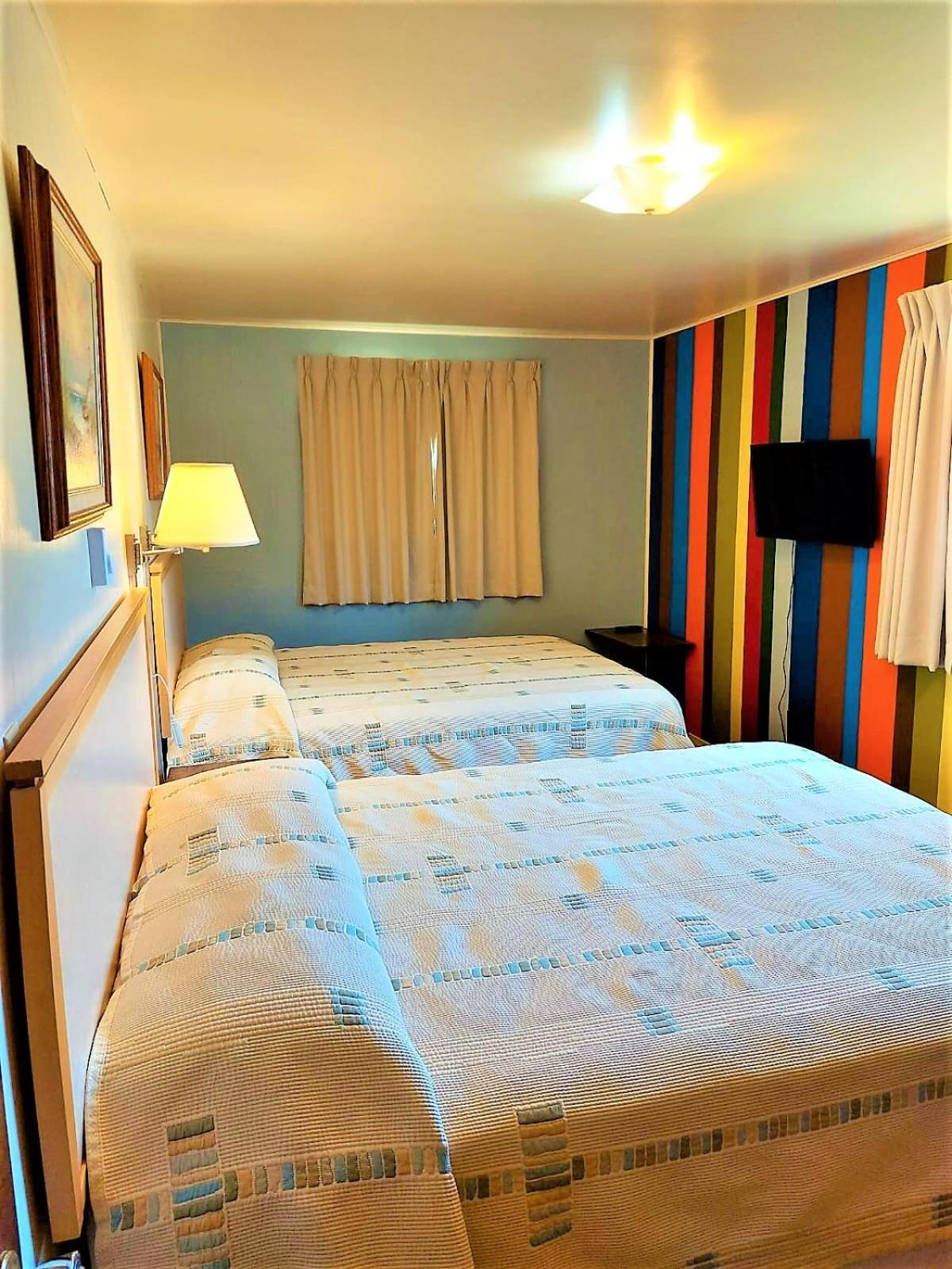 Red Top Motor Inn Iron Bridge 외부 사진