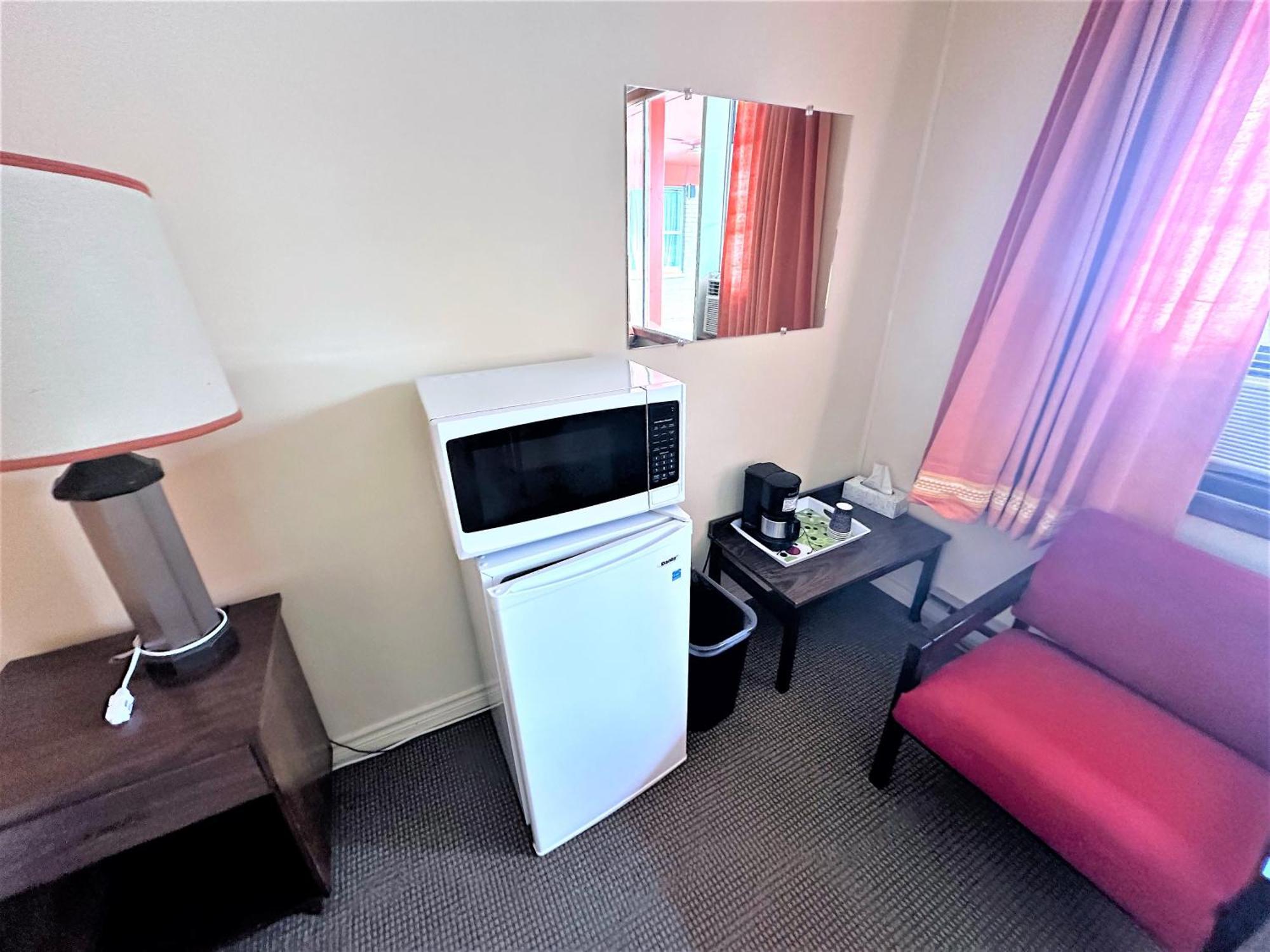 Red Top Motor Inn Iron Bridge 외부 사진