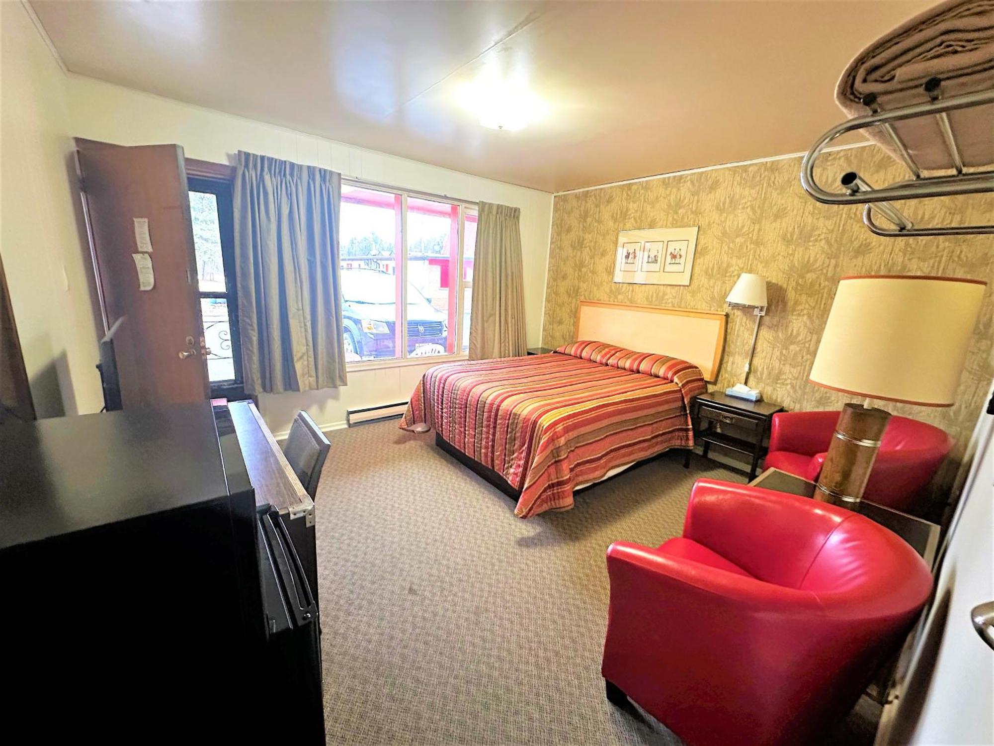 Red Top Motor Inn Iron Bridge 외부 사진