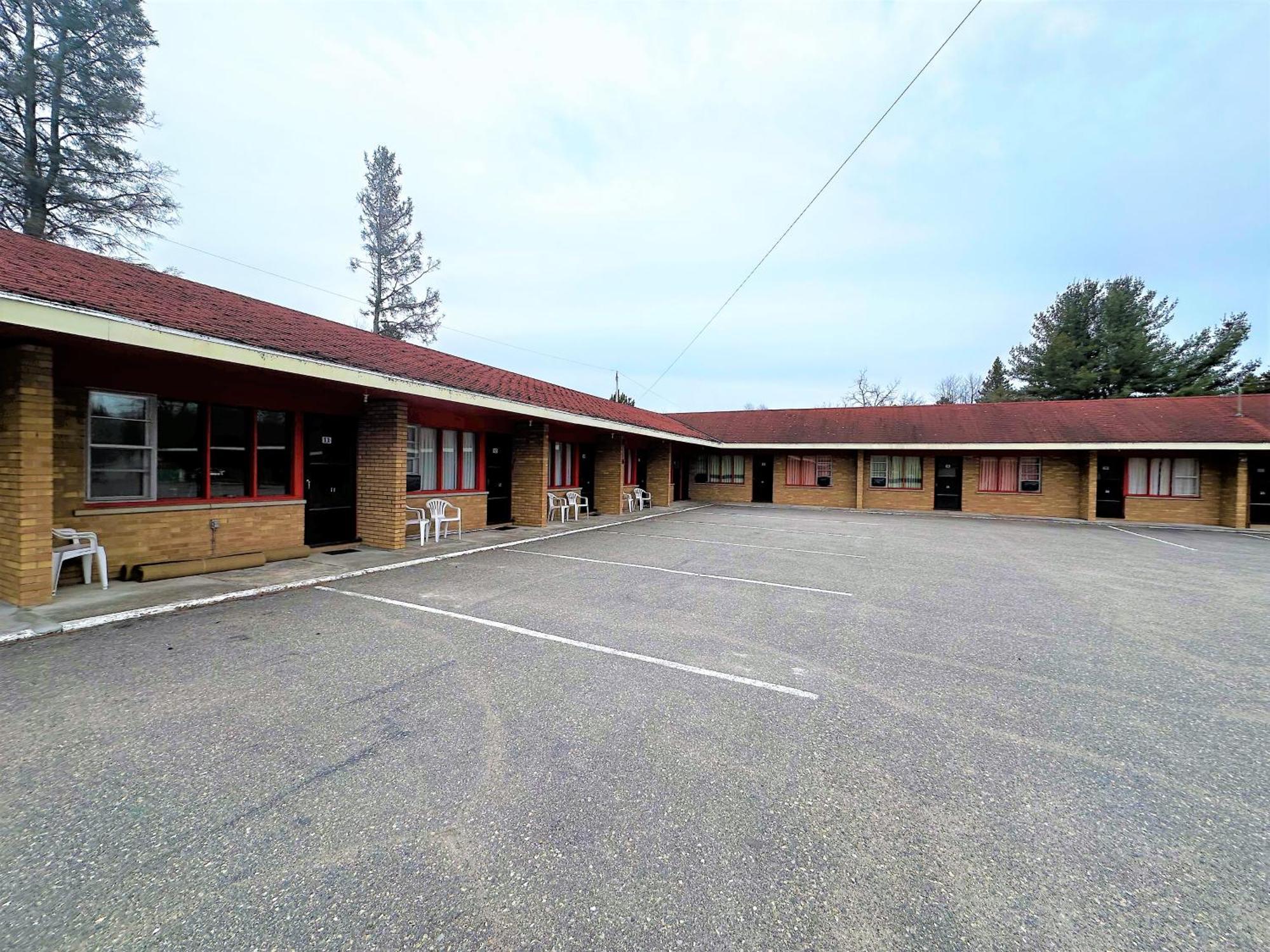 Red Top Motor Inn Iron Bridge 외부 사진