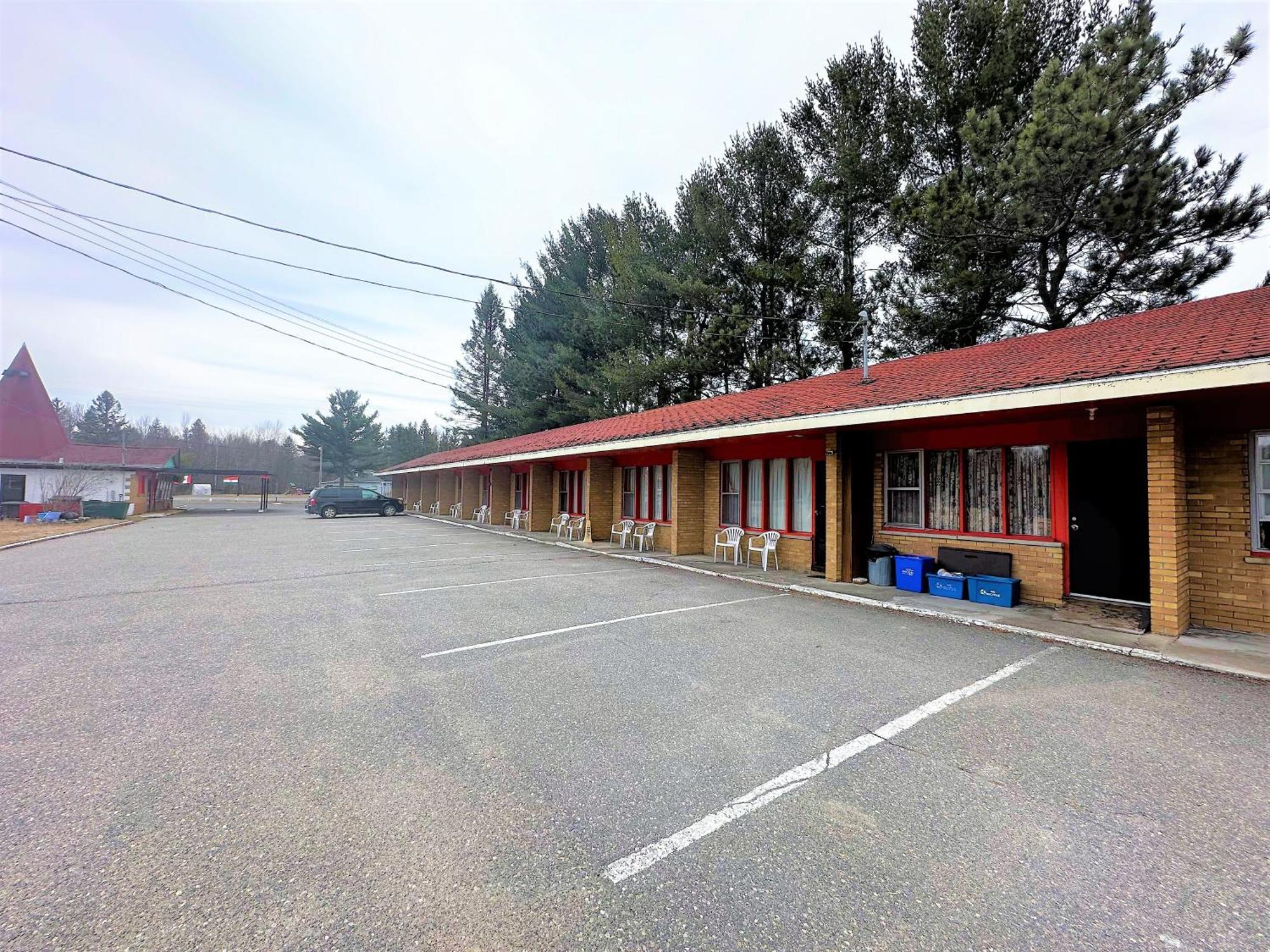 Red Top Motor Inn Iron Bridge 외부 사진