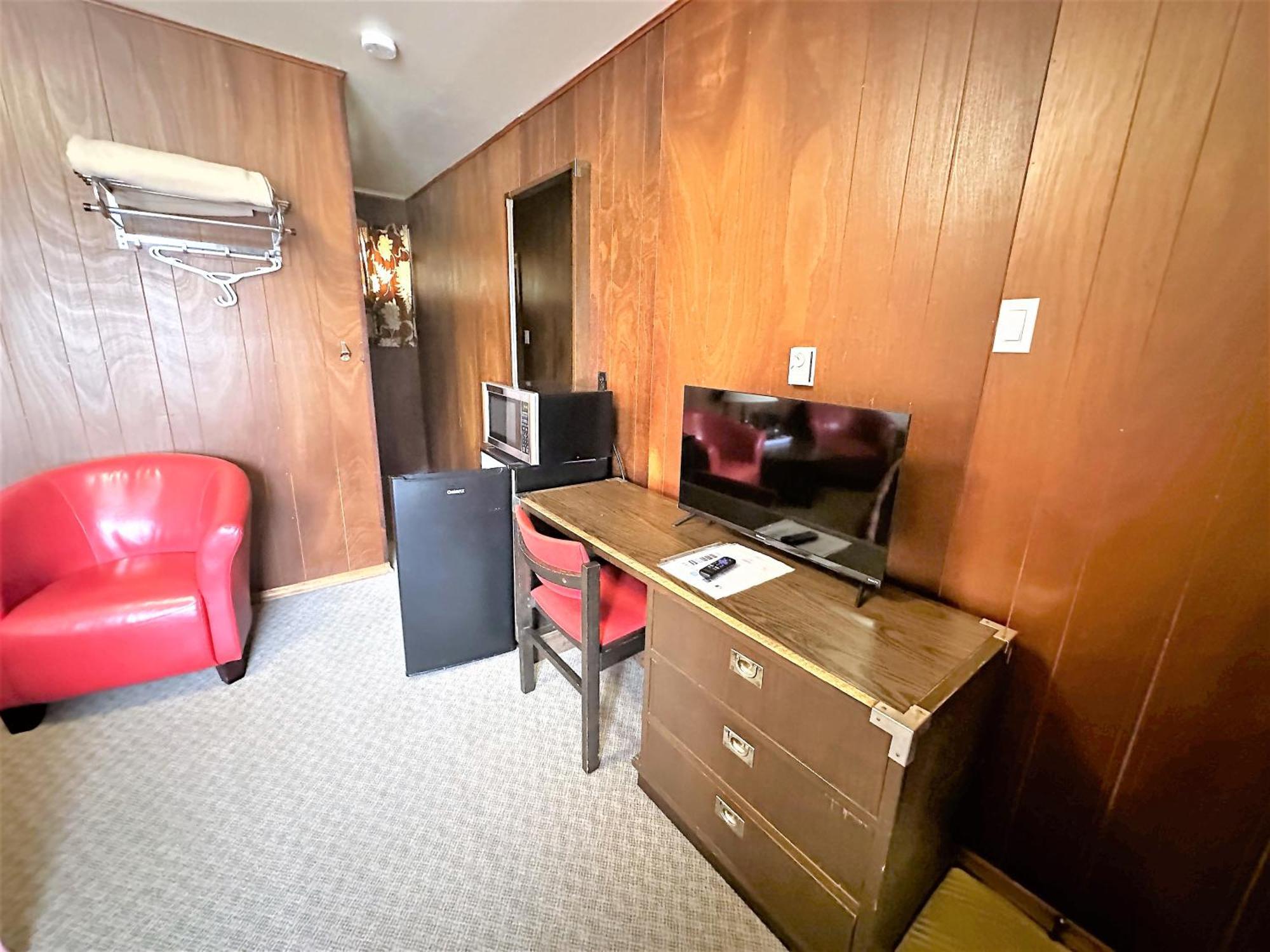 Red Top Motor Inn Iron Bridge 외부 사진